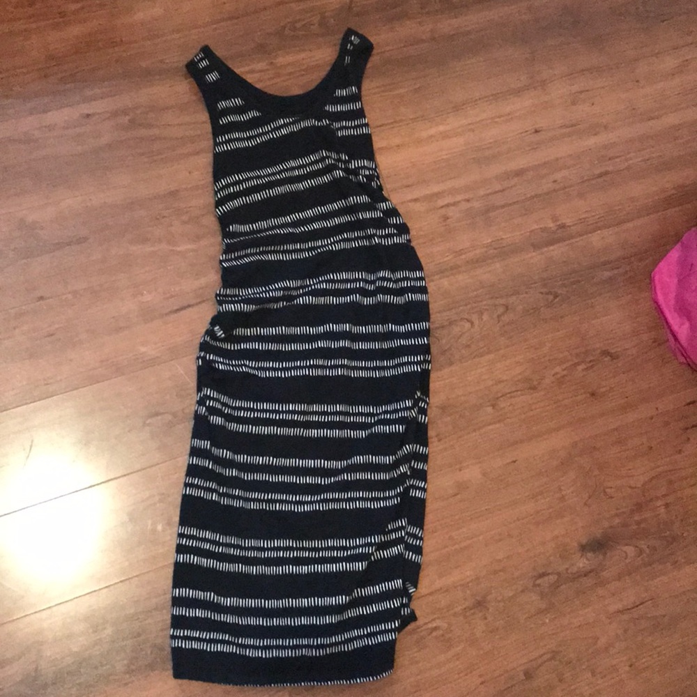 Knee length maternity dress